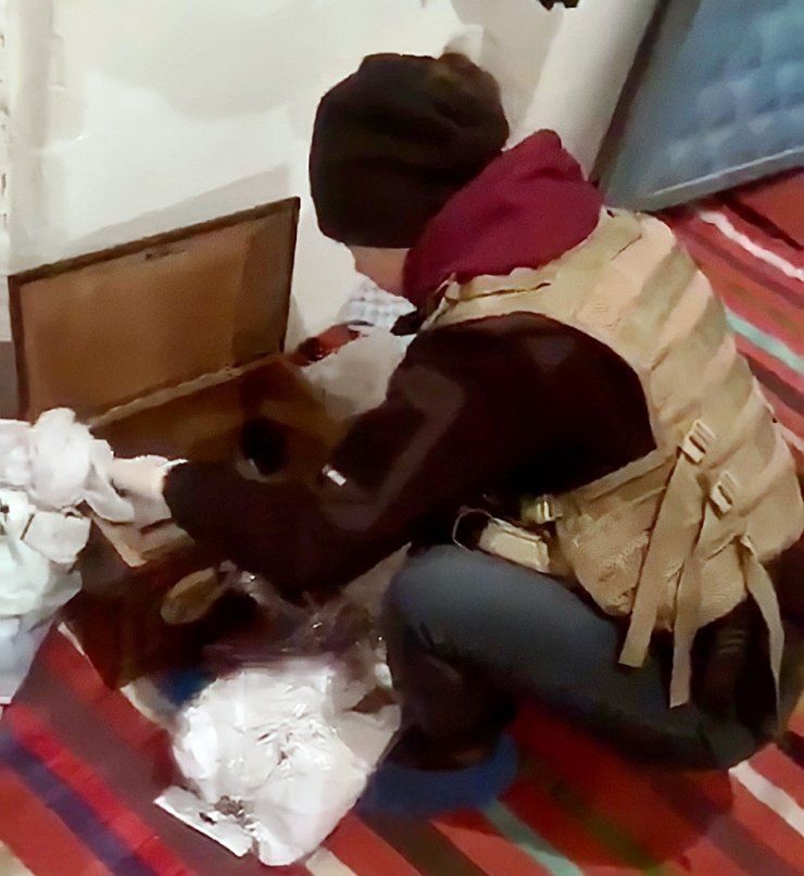 Bitlis merkezli 2 ilde terör operasyonu: 3 gözaltı