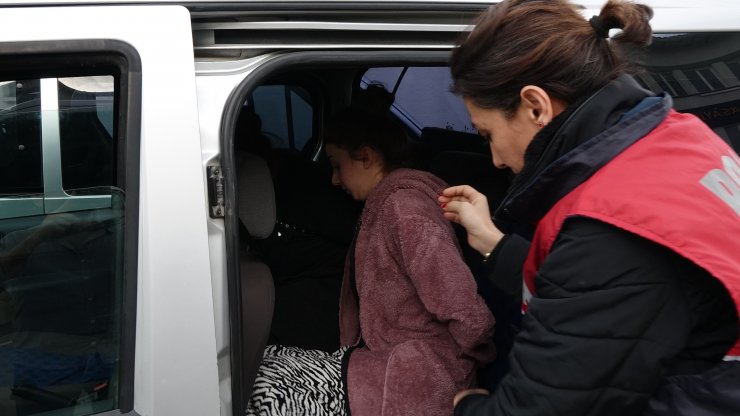 Evli çiftin 1 milyon TL’lik takısını çaldılar, 160 kamera izlenerek yakalandılar