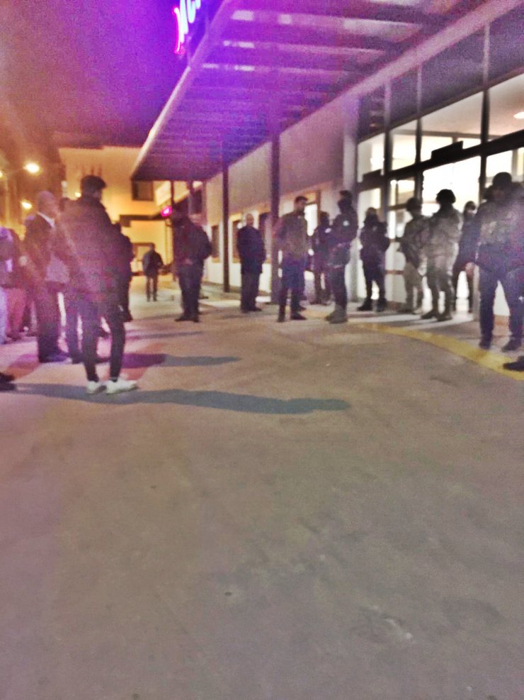 Güvenlik korucuları arasında çıkan bıçaklı kavga: 1 ölü