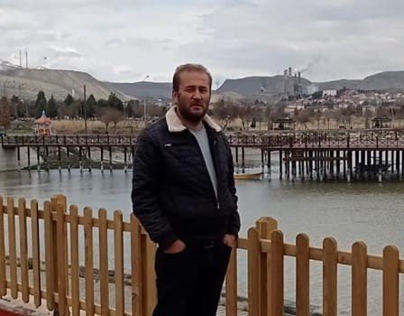 Park halindeki otomobilde 3 kişinin cansız bedeni bulundu