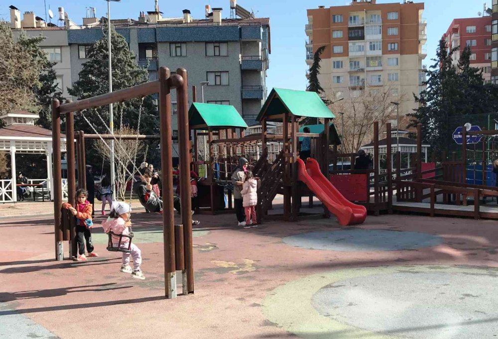 Konya’da kış ortasında yazı aratmayan sıcaklık! Yağış için tarih verildi