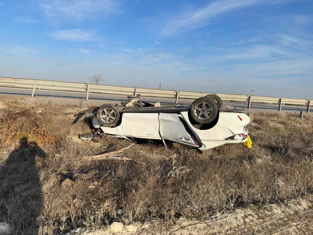 Otomobil takla attı: 4 yaralı