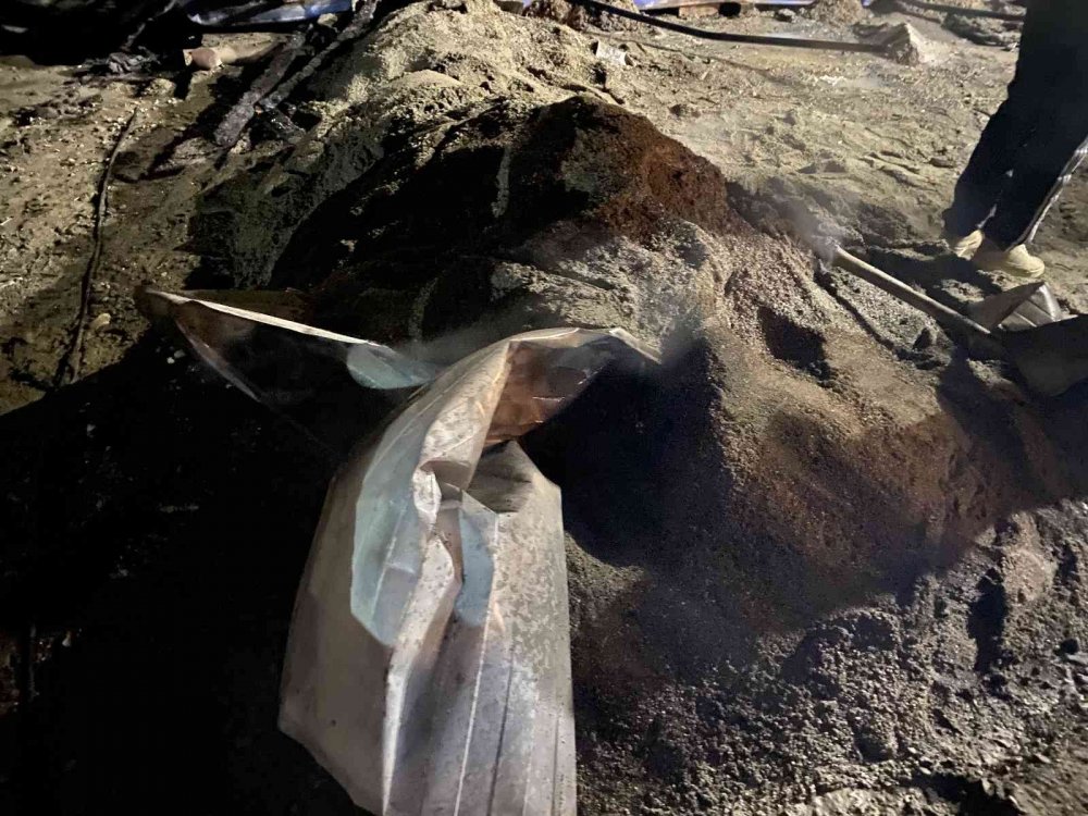 Şantiyedeki elektrik panosunda korkutan yangın