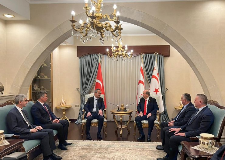 Bakan Özer, KKTC Cumhurbaşkanı Tatar ile görüştü
