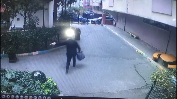 10 milyon liralık gasp kamerada, ilk işi otomobil almak oldu