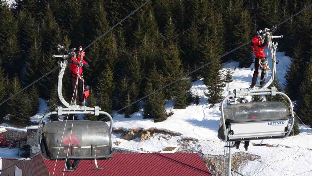 1900 rakımlı yaylada nefes kesen tatbikat