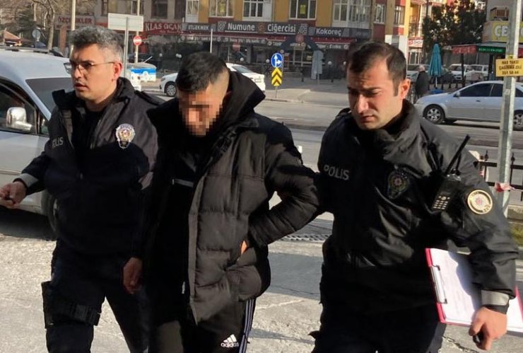 Konya'da 2 kız çocuğunu taciz eden şüpheliye linç girişimi