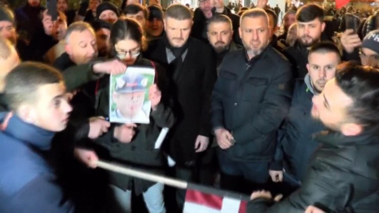 Danimarka Başkonsolosluğu önünde protesto