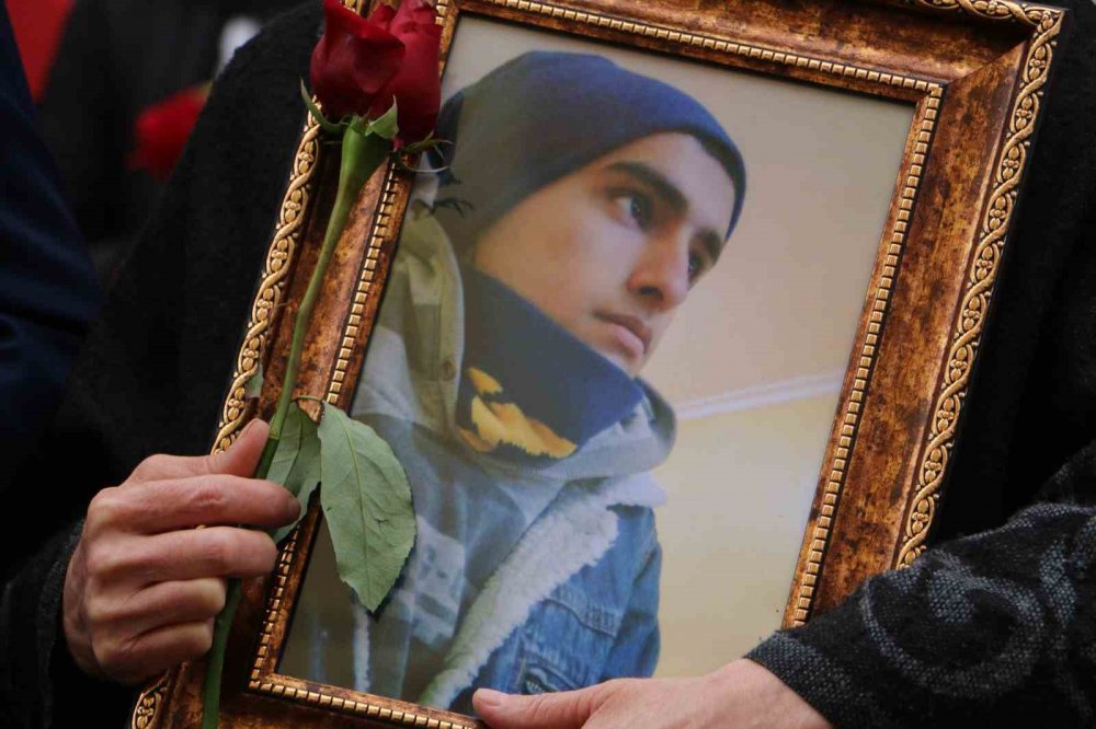 Evlat nöbetine katılan 2 aile gözyaşları içinde çocuklarına seslendi