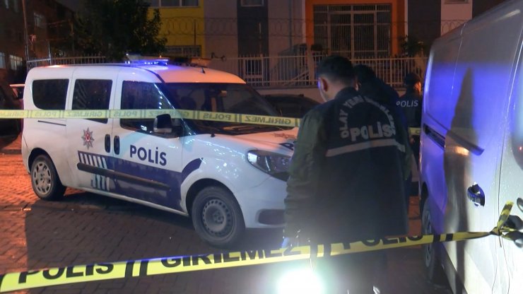 Husumetlisini sokak ortasında vurdu