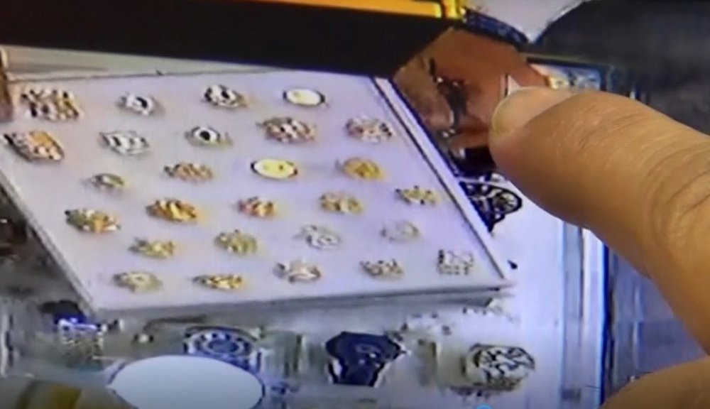 Kuyumcuyu bu kez kuyumcu soydu