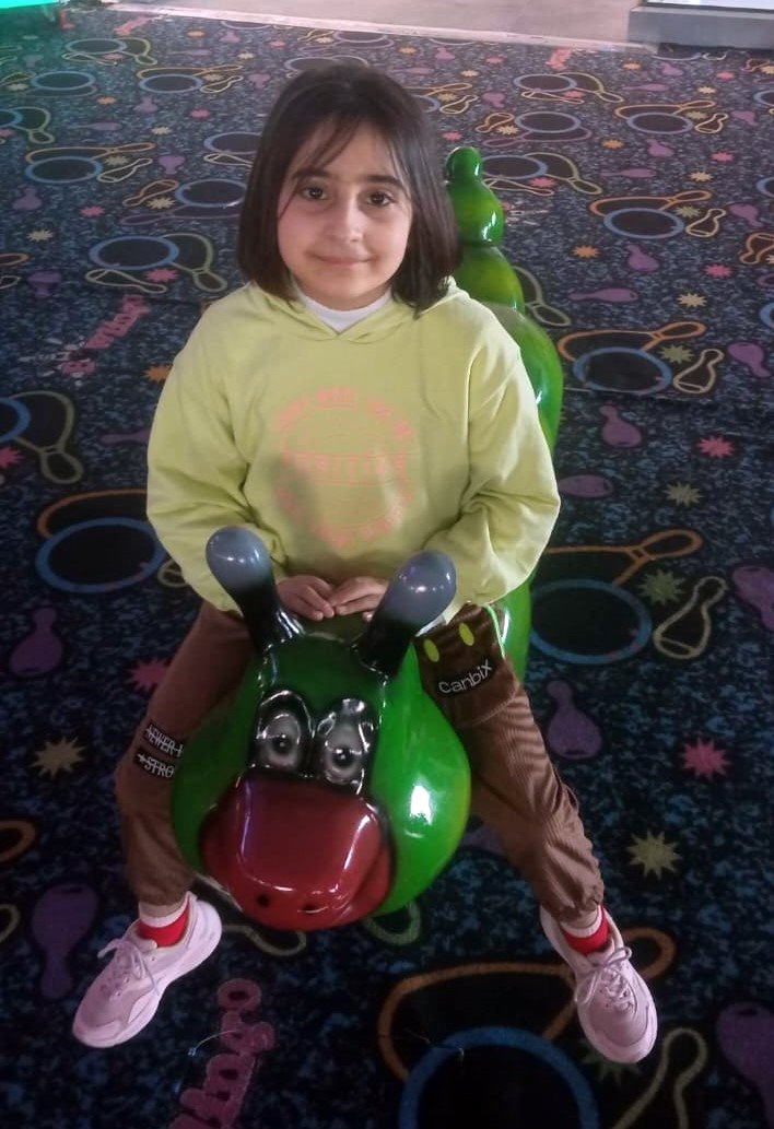 Babası 7 yaşındaki Adara'yı, boşanma aşamasındaki eşine acı çektirmek için boğmuş