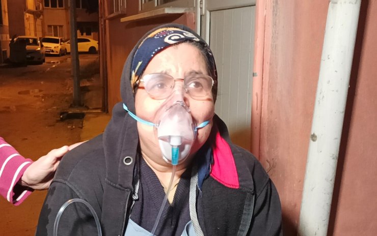 Evinin yanışını gözyaşları içinde izledi