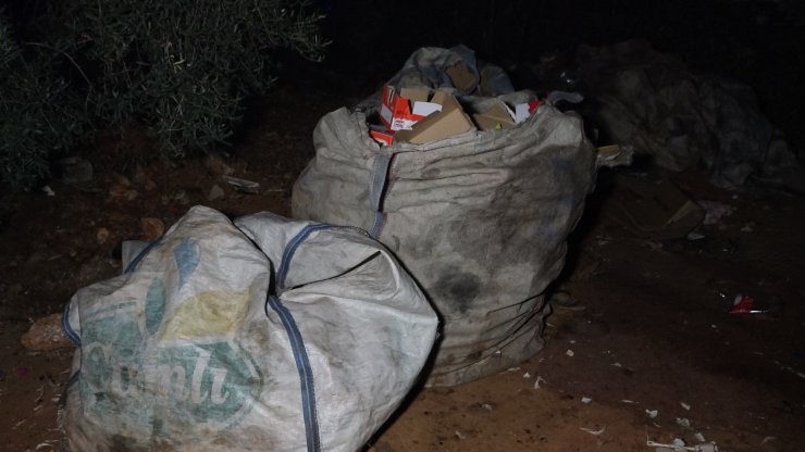 Gecekondu alev alev yandı