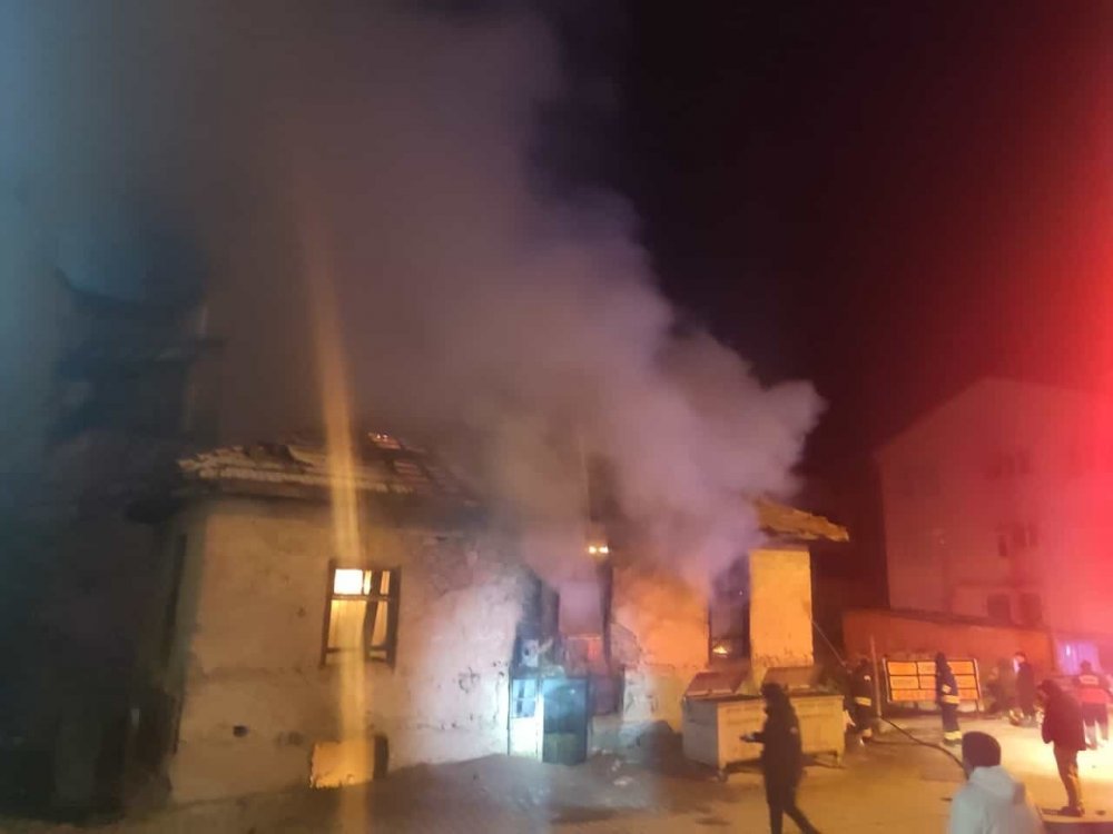 Konya’da korkutan yangın! Alev alev yandı