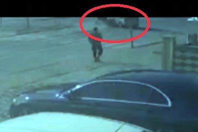 Motosiklet, hafif ticari araca çarptı: 1'i ağır 2 yaralı