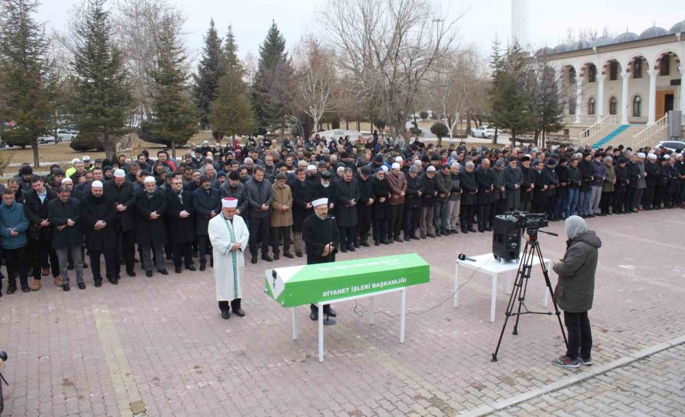 Diyanet İşleri Başkanı Ali Erbaş, Konya'da cenaze namazına katıldı