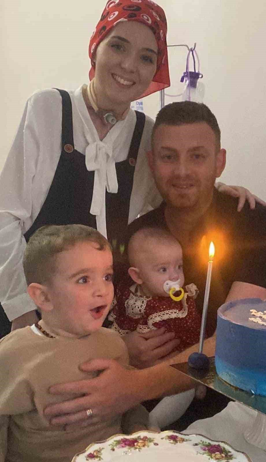 Literatüre giren genç anneden geriye en mutlu fotoğrafları kaldı