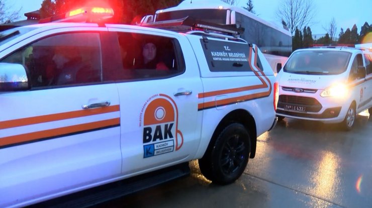 İstanbul'dan deprem bölgesine arama kurtarma ekipleri gidiyor