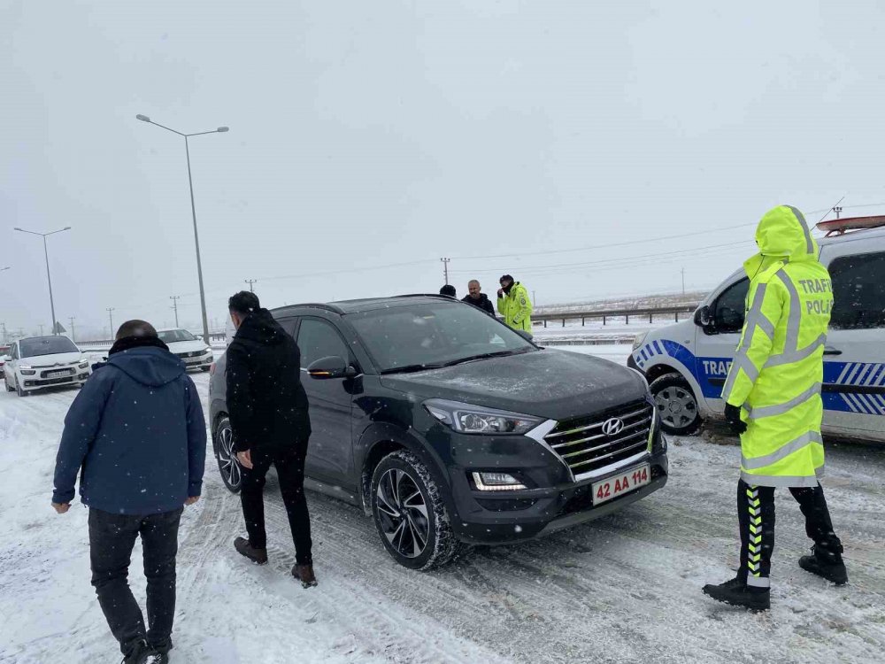 Konya-Kulu karayolu trafiğe kapatıldı