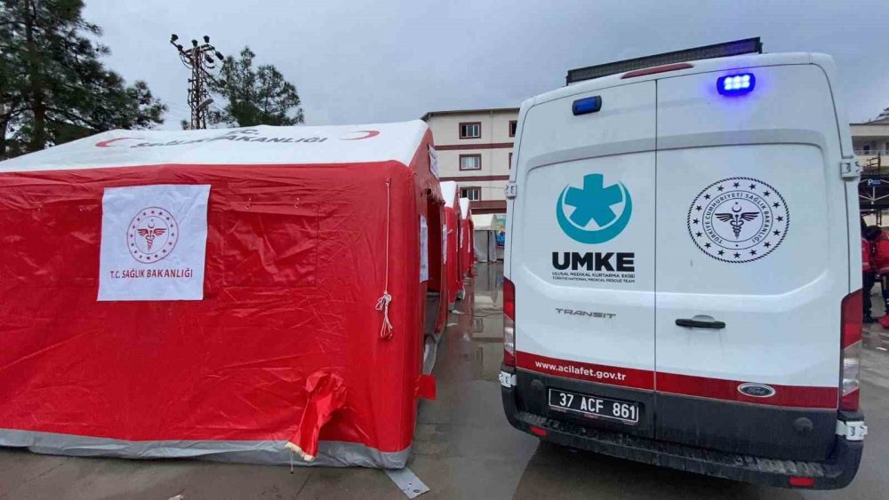 Kastamonu’dan deprem bölgesine büyük destek