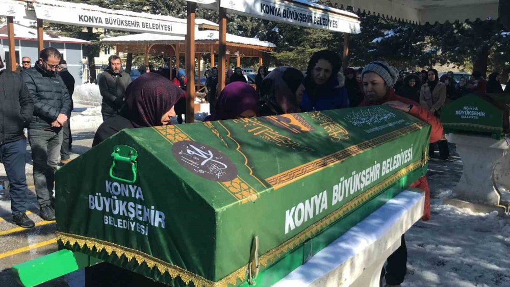 Konya'da acı veda! Hatay'a gittikleri gece depreme yakalandılar...