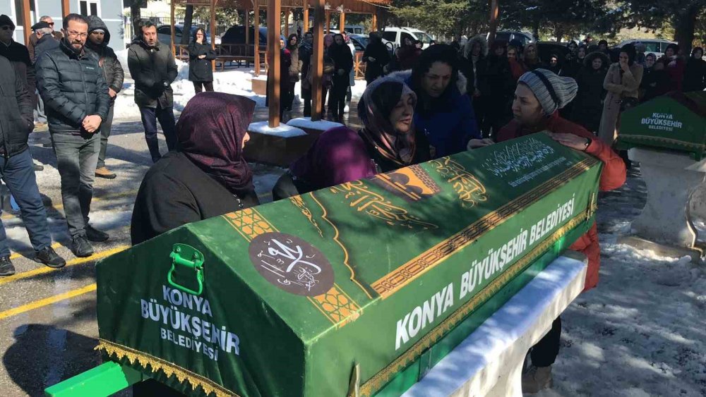 Konya'da acı veda! Hatay'a gittikleri gece depreme yakalandılar...