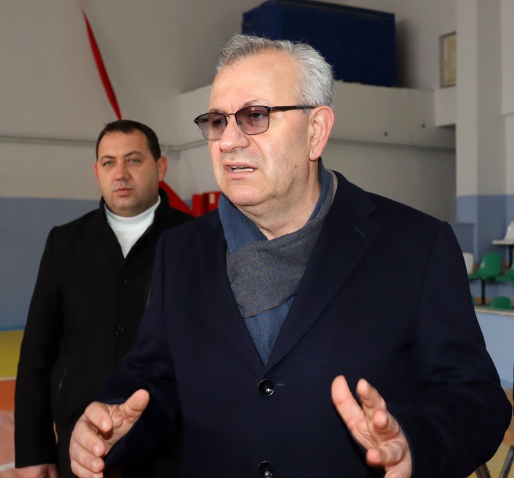 Deprem yardımlarını çaldıkları iddiasıyla 4 belediye personeli açığa alındı