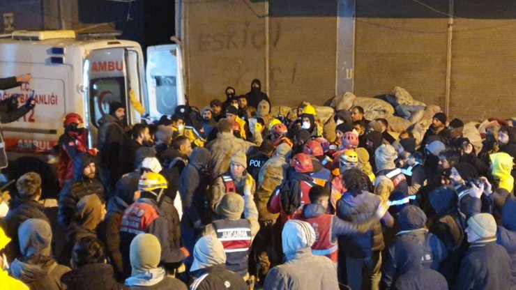 Diyarbakır’da 72 saat sonra yaşanan mucizenin adı 'Yazgül' oldu