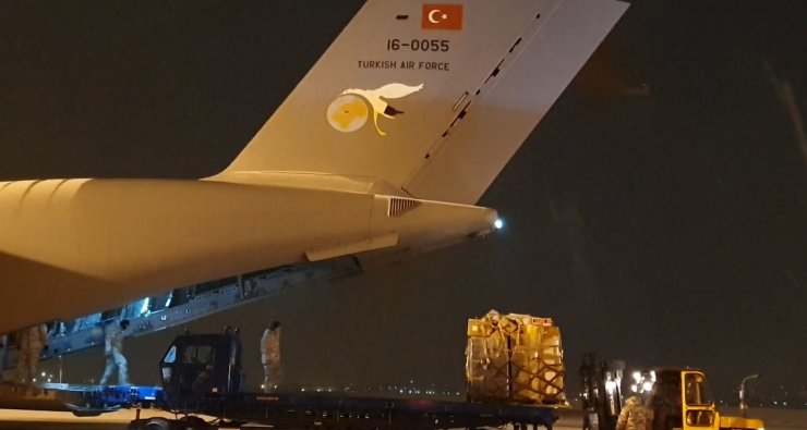 "Hava yardım koridoru" üzerinden yardım malzemesi taşındı