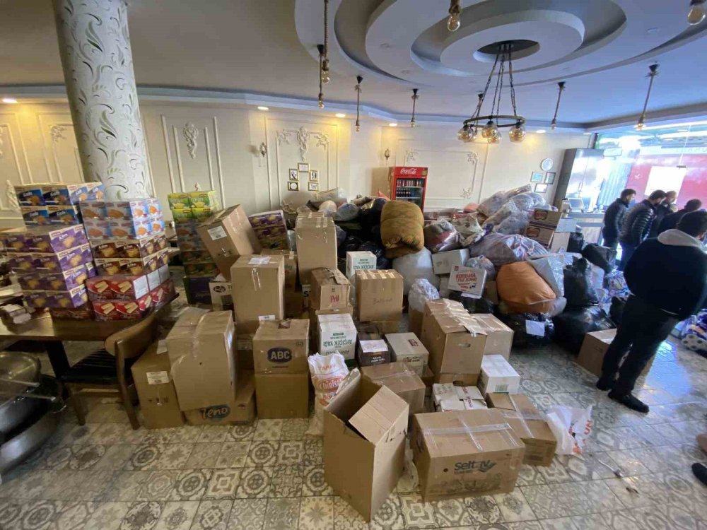 Konya'nın o ilçesinden deprem bölgesine 48 kamyon yardım