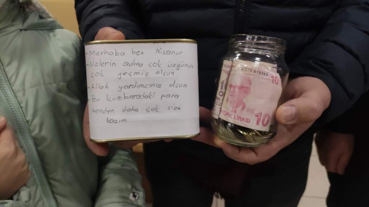 Yaşları küçük, yürekleri büyük; kimi harçlığını, kimi oyuncağını gönderdi