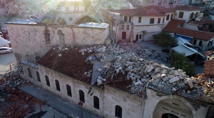 Antakya'daki 14 asırlık Habib-i Neccar Camisi depremde yıkıldı