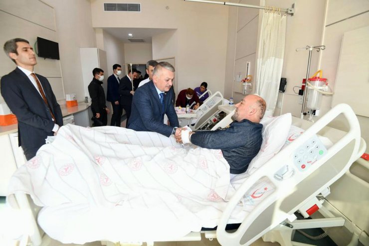 Antalya'da 2 deprem bebeği dünyaya geldi