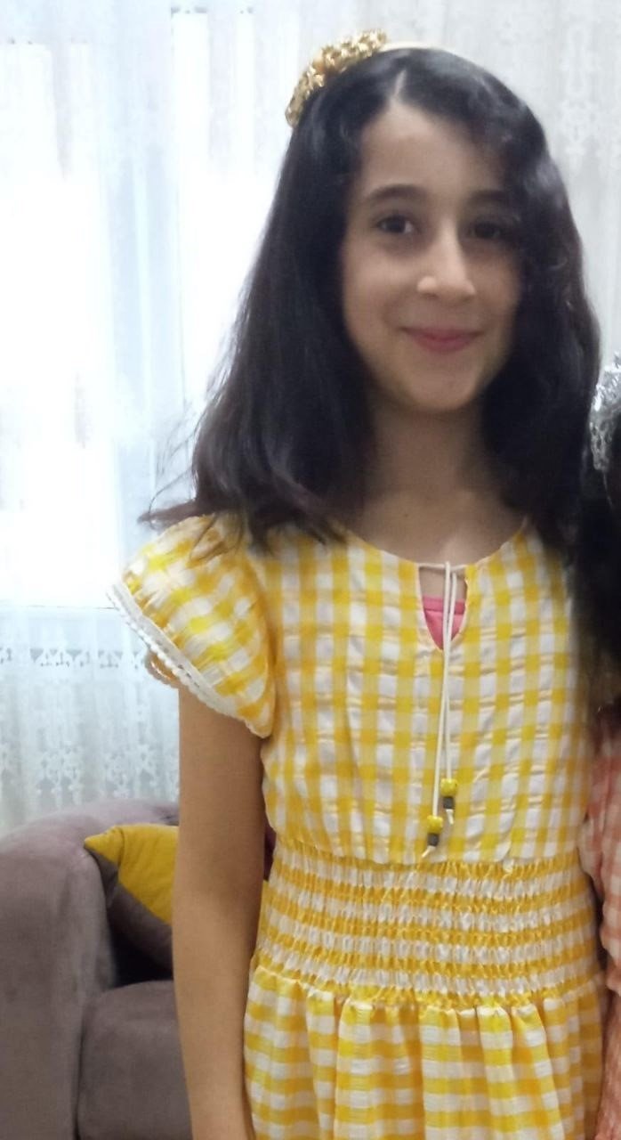 Depremde kaybolan kızını arıyor