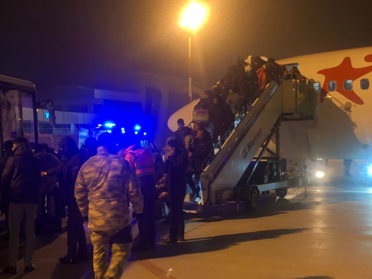 Bakanlık: 158 tren seferi ile 30 bin depremzede tahliye edildi