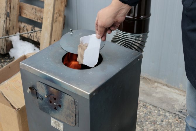 Konya'da meslek liselilerden deprem bölgesinine üretim desteği
