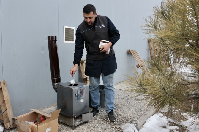 Konya'da meslek liselilerden deprem bölgesinine üretim desteği