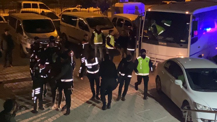 İskenderun'da yağmacılara linç girişimi