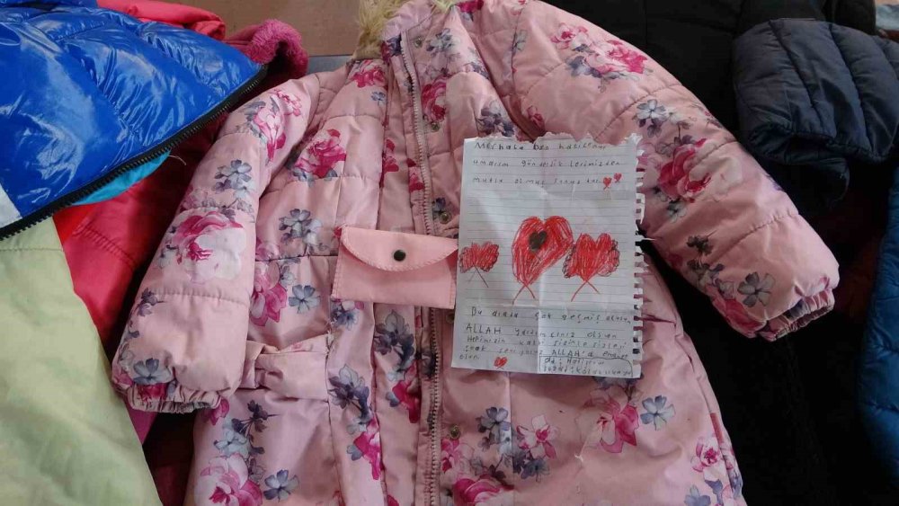 Küçük kalbiyle kurduğu büyük cümleler duygulandırdı