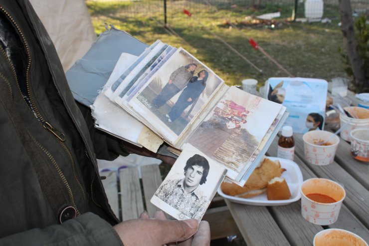 3 akrabasını kaybetti, 3 kuzeni için enkazda bekliyor