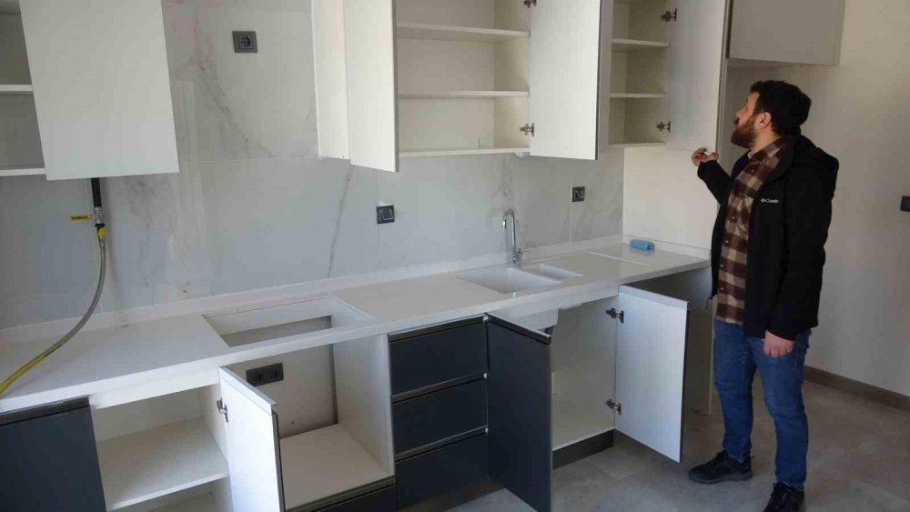 Fırsatçılara örnek olacak davranış! Depremzedelere ücretsiz tahsis ettiler