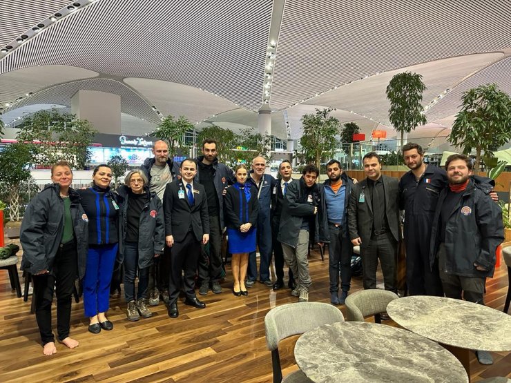 İstanbul Havalimanı'ndan yardım ekiplerine 'Teşekkürler'