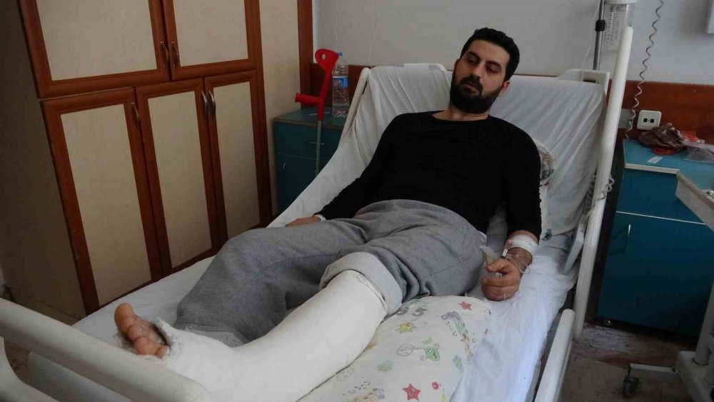 Depremde ailesini kurtardı, kendisi yaralı kurtuldu: “Oğlum yatağa değse sıçrıyorum”