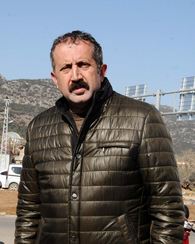 Depremde dağ dağa kavuştu, doğal göl oluştu