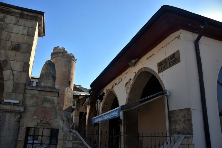Kahramanmaraş'taki 39 tarihi cami, depremde hasar gördü