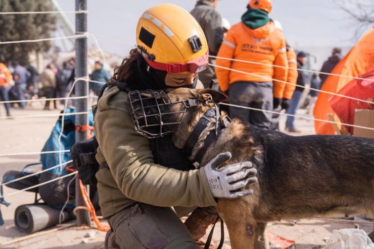 Depremde can kurtaran İsrailli teğmen: Türkler harika insanlar