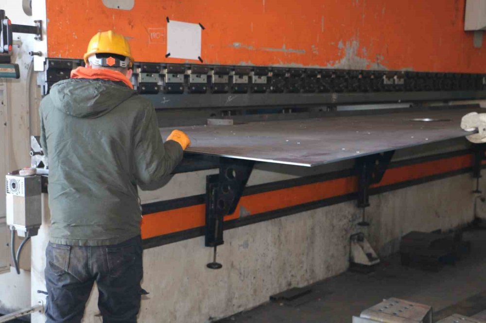 Diyarbakır OSB’den depremzedelere ücretsiz çadır