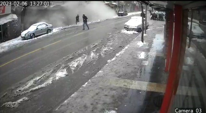 13 kişiye mezar olan apartmanın yıkılma anları kameralara yansıdı