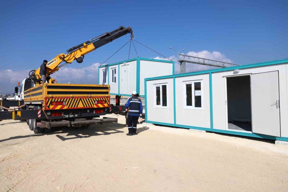 Başkan Altay: 'Konteyner kentimizde ilk konteynerleri yerleştirmeye başladık'